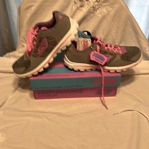 SKECHERS GO WALK FLASH GRAY SNEAKERS WOMAN SIZE 8.5 NWT